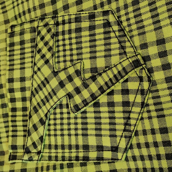 Tripp NYC NWOT Green & Black Plaid Skull Zipper Embellished Skinny Pants Size 9 - Picture 8 of 10